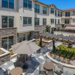 Oakmont of Huntington Beach - 5 - Courtyard.JPG