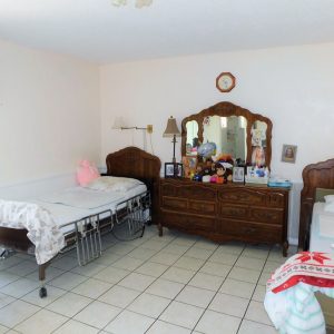 Oravilla Guest Home - 6 - shared room.JPG