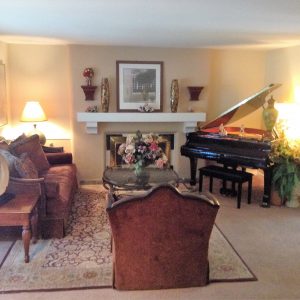 Paradise Residential Senior Care IV - 3 - living room.JPG