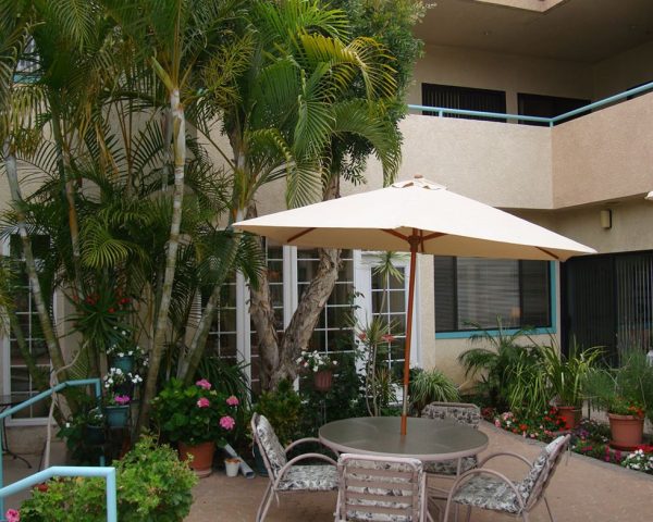 Park Regency Retirement Center - patio 2.JPG