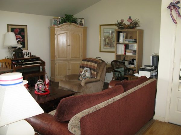 Rosehaven III - 3 - living room.jpg