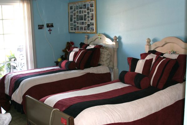 Saddleback FMJ I Elderly Care Home - 4 - shared room.JPG