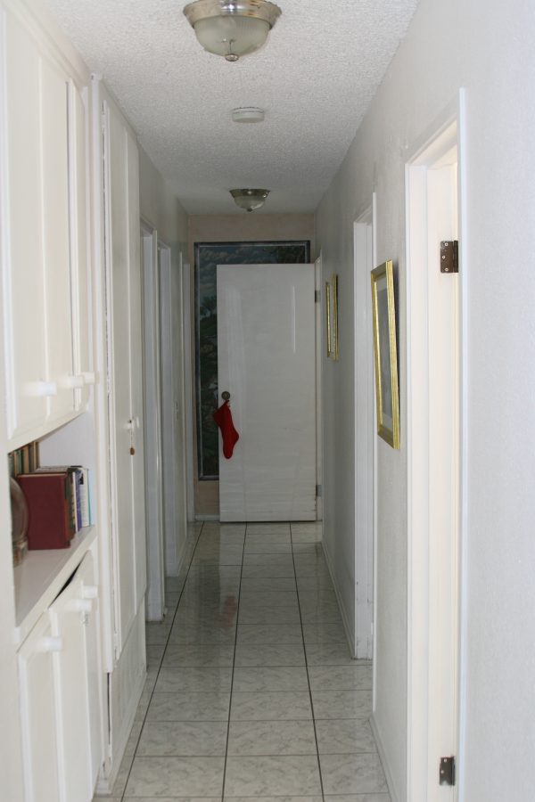 Saddleback FMJ I Elderly Care Home - hallway.JPG