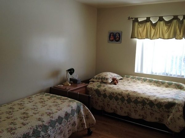 Saint Therese Residential Care I - 4 - shared room.jpg