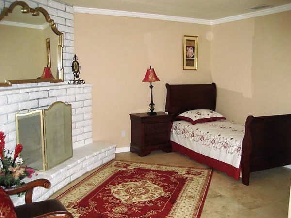 Serenity Hills Manor - 6 - private room.jpg