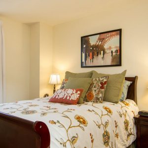 Sunrise at Mission Viejo - 5 - apartment bedroom.JPG