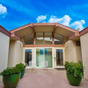 Sunset Homes - Paseo Del Niguel - patio.JPG