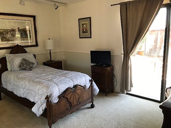 Sunset Homes - Paseo Del Niguel - private room 5.JPG