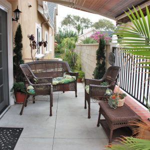 Tabi's Facility Home Care - 5 - patio.JPG