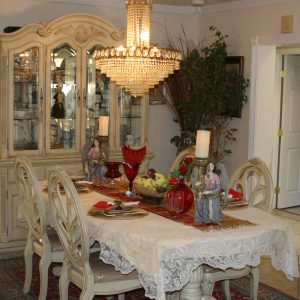 Tessie's Place I - dining room.JPG