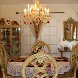 Tessie's Place III - dining room.JPG