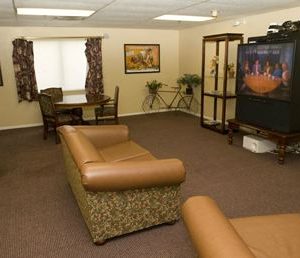 Whitten Heights Assisted Living and Memory Care - 3 - tv room.JPG