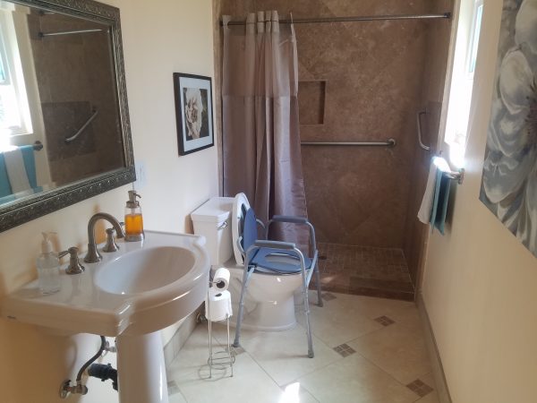 Grand View Villas Inc restroom 3.jpg