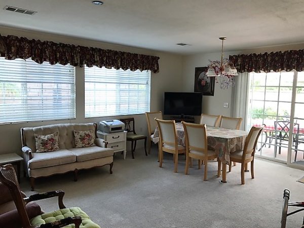 Ruby Cottage 4 - dining room 3.JPG