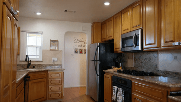 knotts-landing-luxury-care-kitchen.png
