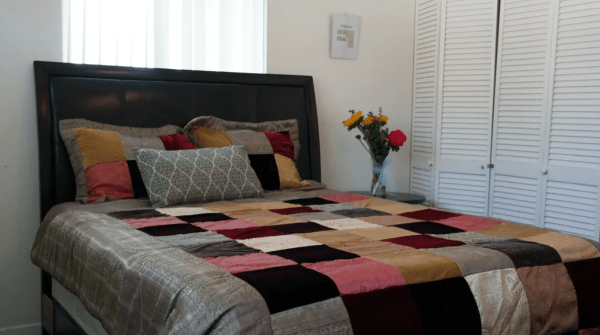 knotts-landing-luxury-care-private-room.png