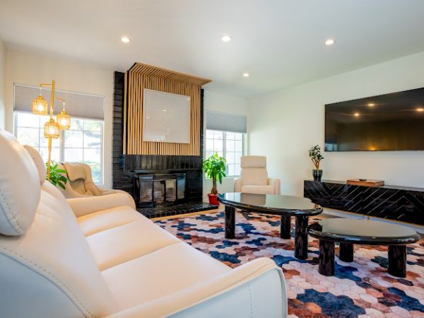 luxxylive-6-living-room.jpg