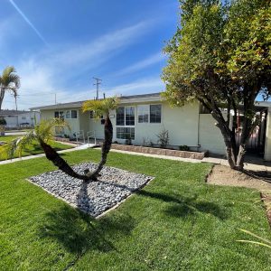 harmony-grove-assisted-living-front-yard.jpeg