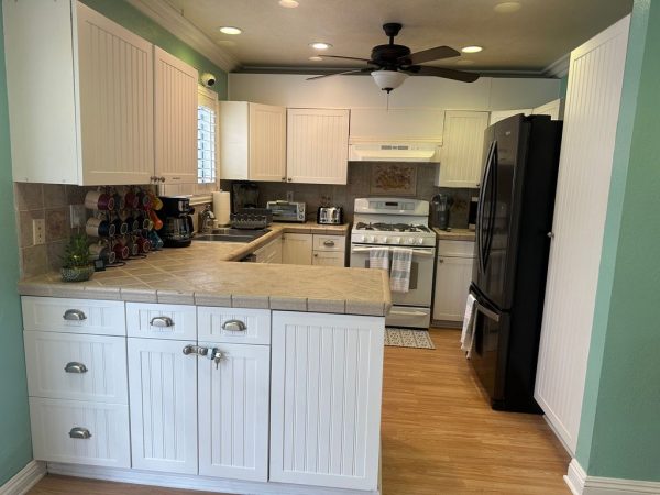 shining-bright-care-home-4-kitchen.jpeg