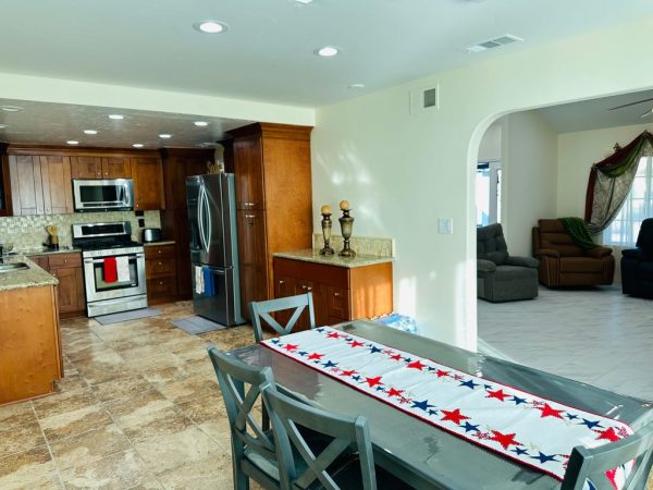 seniors-paradise-9-kitchen.jpeg