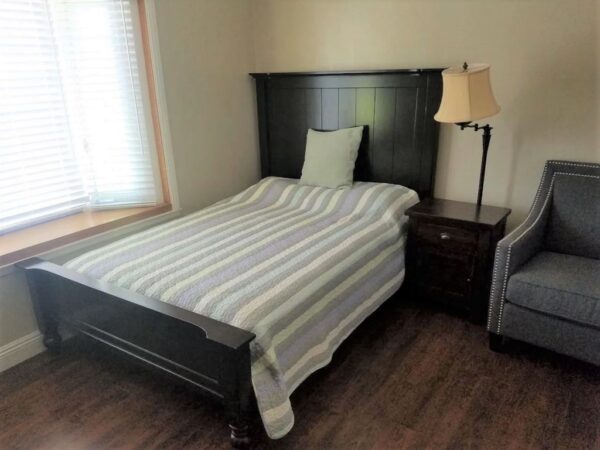 a-and-b-at-home-health-home-care-facility-rcfe-private-room.jpg