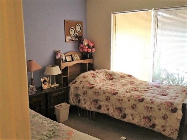a-wildrose-place-3-shared-room-2.jpg