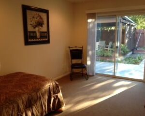 aberdeen-terrace-5-private-room.jpg