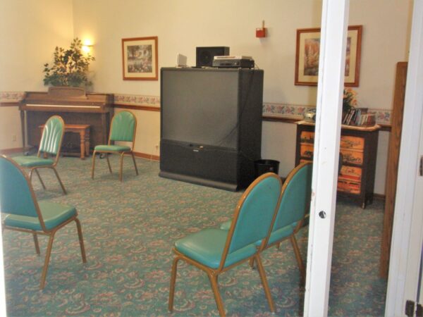 acacia-villas-tv-room.jpg