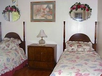 adelines-guest-home-6-shared-room.jpg