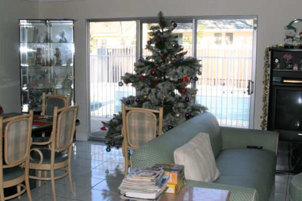 adriana-elderly-care-home-ii-3-living-room.jpg