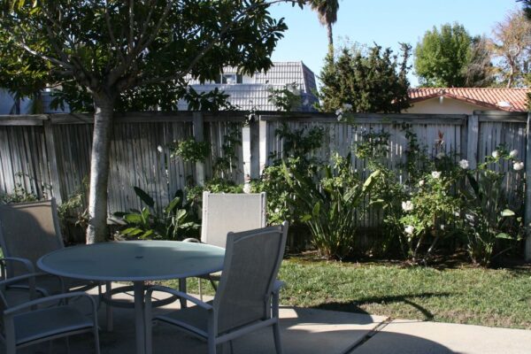 adriana-elderly-care-home-ii-patio.jpg