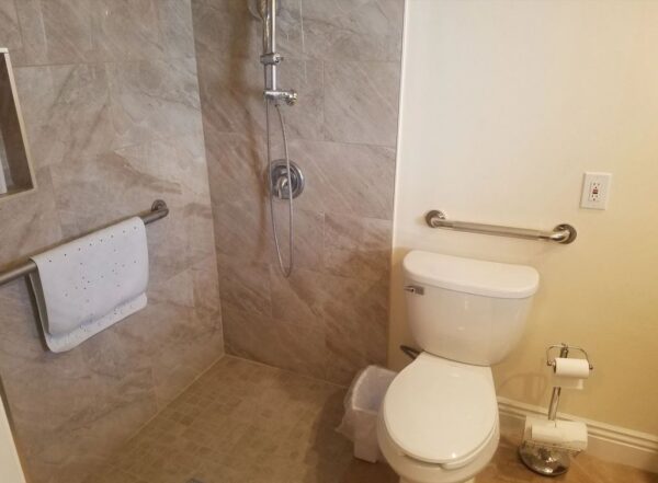 adriana-elderly-care-home-iii-restroom-3.jpg
