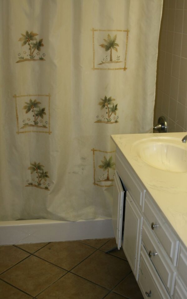 adriana-elderly-care-home-iii-restroom.jpg