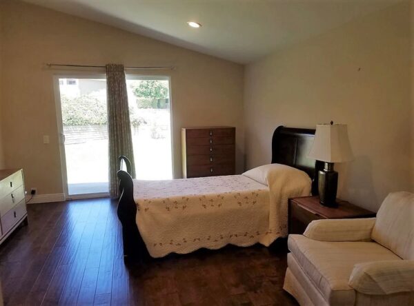 adriana-elderly-care-home-iv-5-private-room-9.jpg