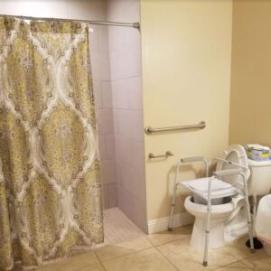 adriana-elderly-care-home-iv-6-restroom-3.jpg