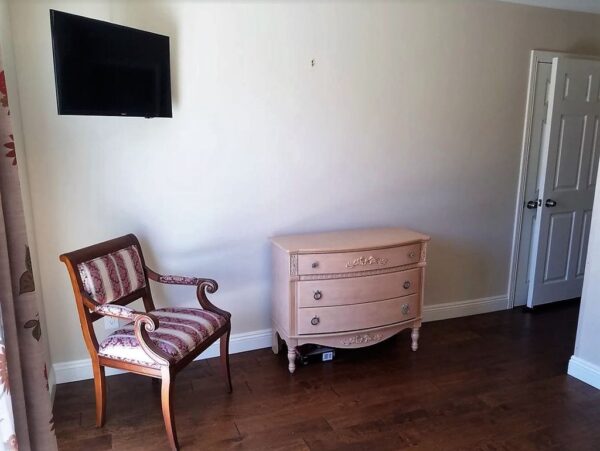 adriana-elderly-care-home-iv-private-room-7.jpg