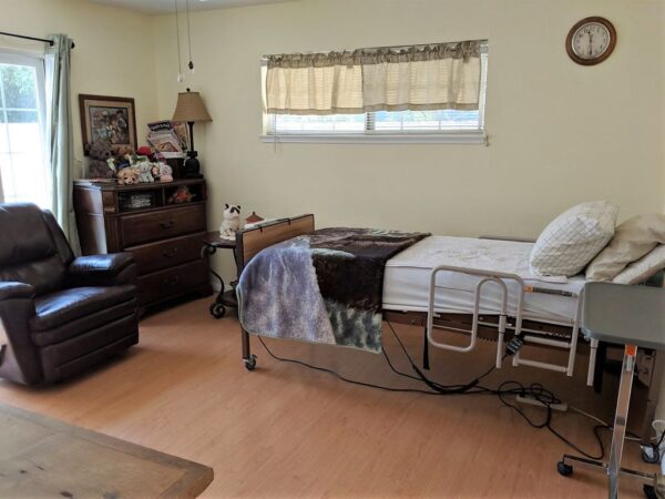 agape-senior-homes-i-6-private-room-3.jpg
