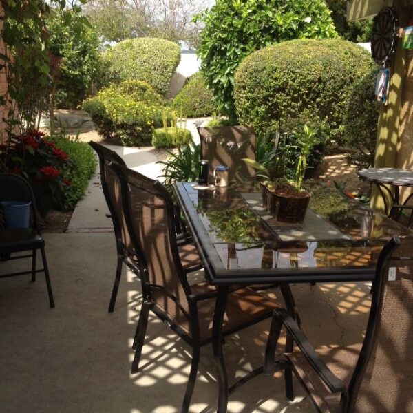 ainas-guest-homes-5-patio.jpg