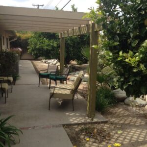 ainas-guest-homes-6-patio-2.jpg