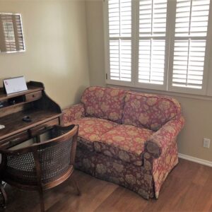 ameridge-residential-care-3-seating-area.jpg