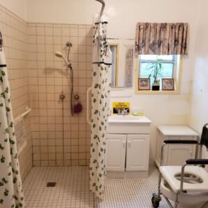 ana-maries-guest-home-6-bathroom.jpg