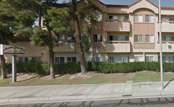 anaheim-crown-plaza-1-front-view.jpg
