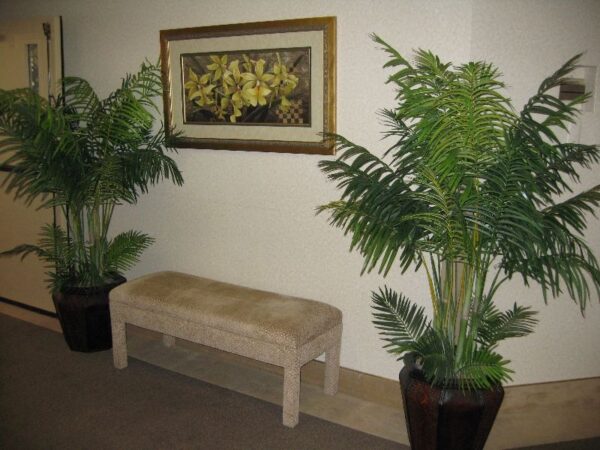 anaheim-crown-plaza-seating-area.jpg