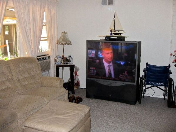 arc-facility-at-richman-living-room.jpg