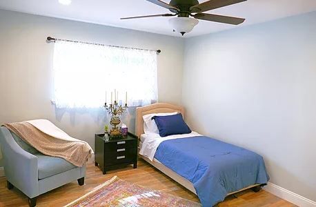 aspen-villa-3-private-room.jpg