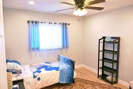 aspen-villa-5-private-room-3.jpg
