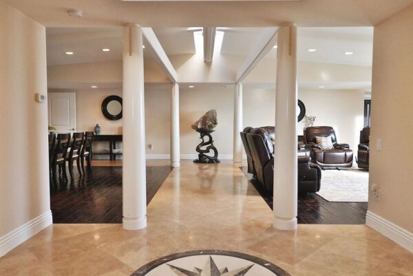 astoria-senior-care-homes-at-monarch-bay-foyer.jpg