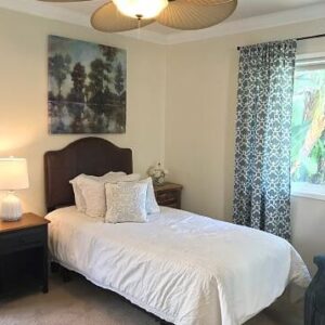 augustin-gardens-5-private-room-3.jpg