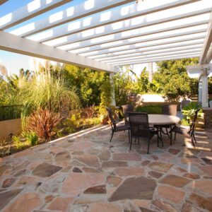 augustin-gardens-6-patio.jpg