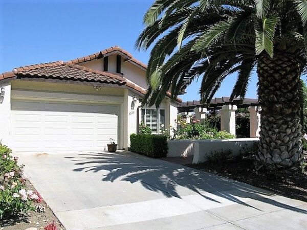 avondale-family-care-home-i-1-front-view-2.jpg